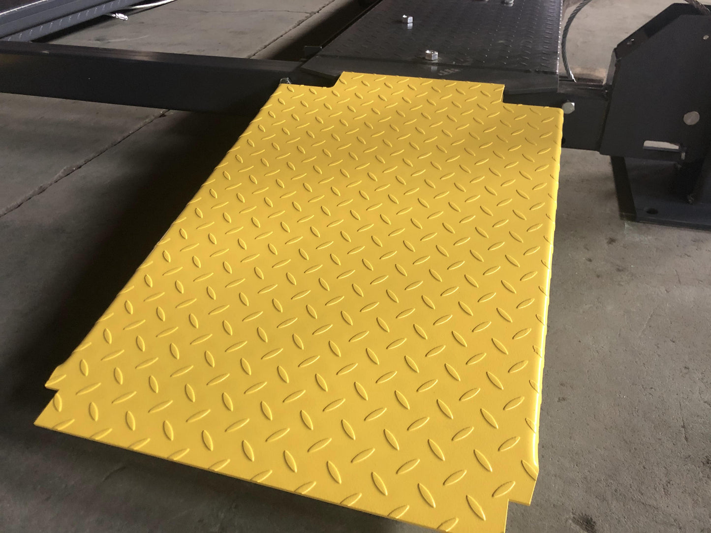 8500 Lbs Four Post Parking Lift 4-Post Auto Lift Garage Lift Storage Pickup