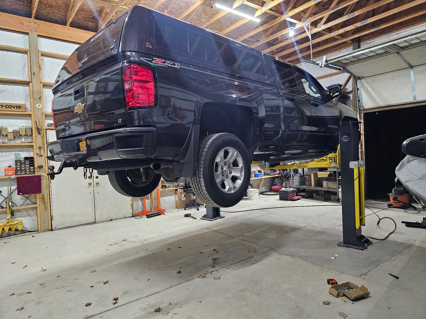 PMRL-200 7000 rated 8000 lbs Tested Portable 2 Post Lift Adaptable 2 Post Lift Mobile Car Lift Two Post Lift for Home