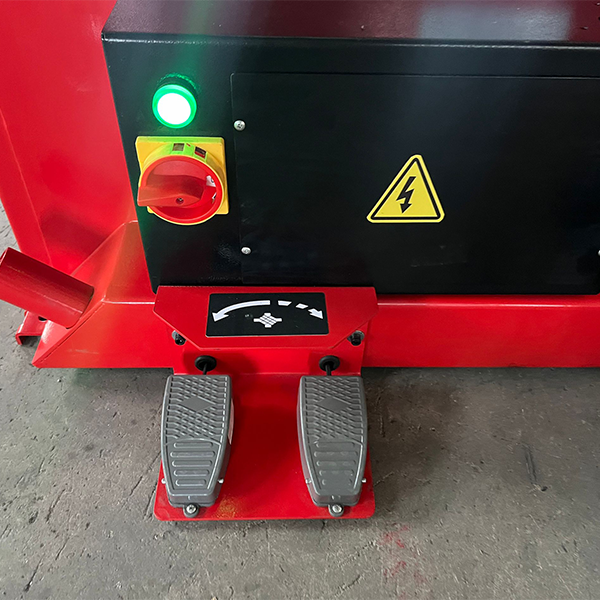 KT-T900 emergency switch and foot pedals